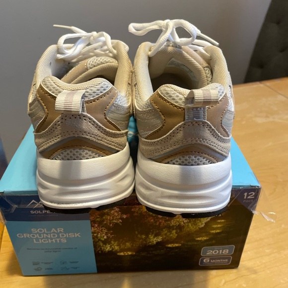 Avia Cream and White Sneakers - Picture 3 of 4